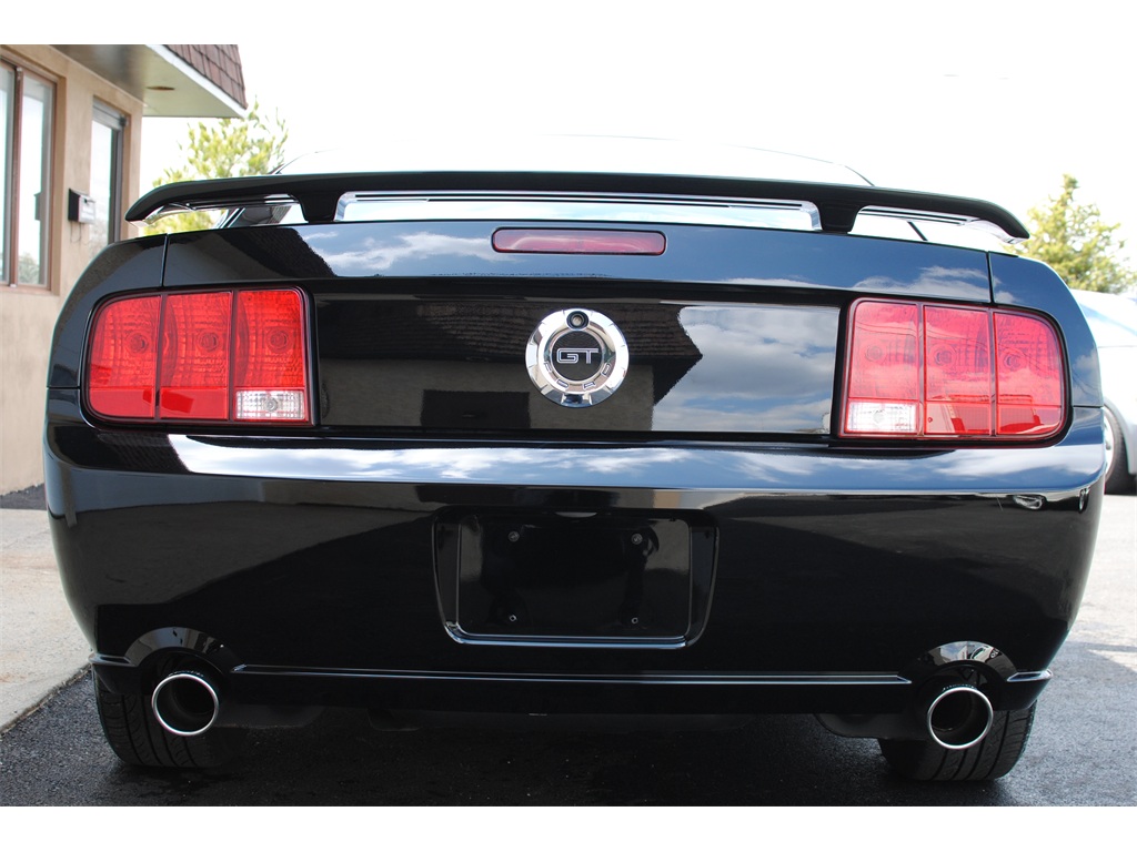 2006 Ford Mustang GT Premium   - Photo 9 - West Chester, PA 19382