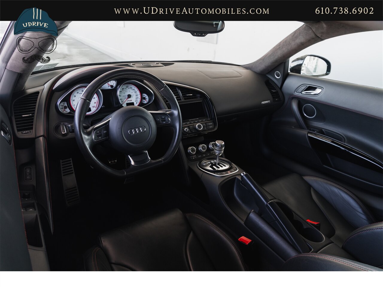 2011 Audi R8 5.2L V10 6 Speed Manual Red Stitching  Service History - Photo 32 - West Chester, PA 19382