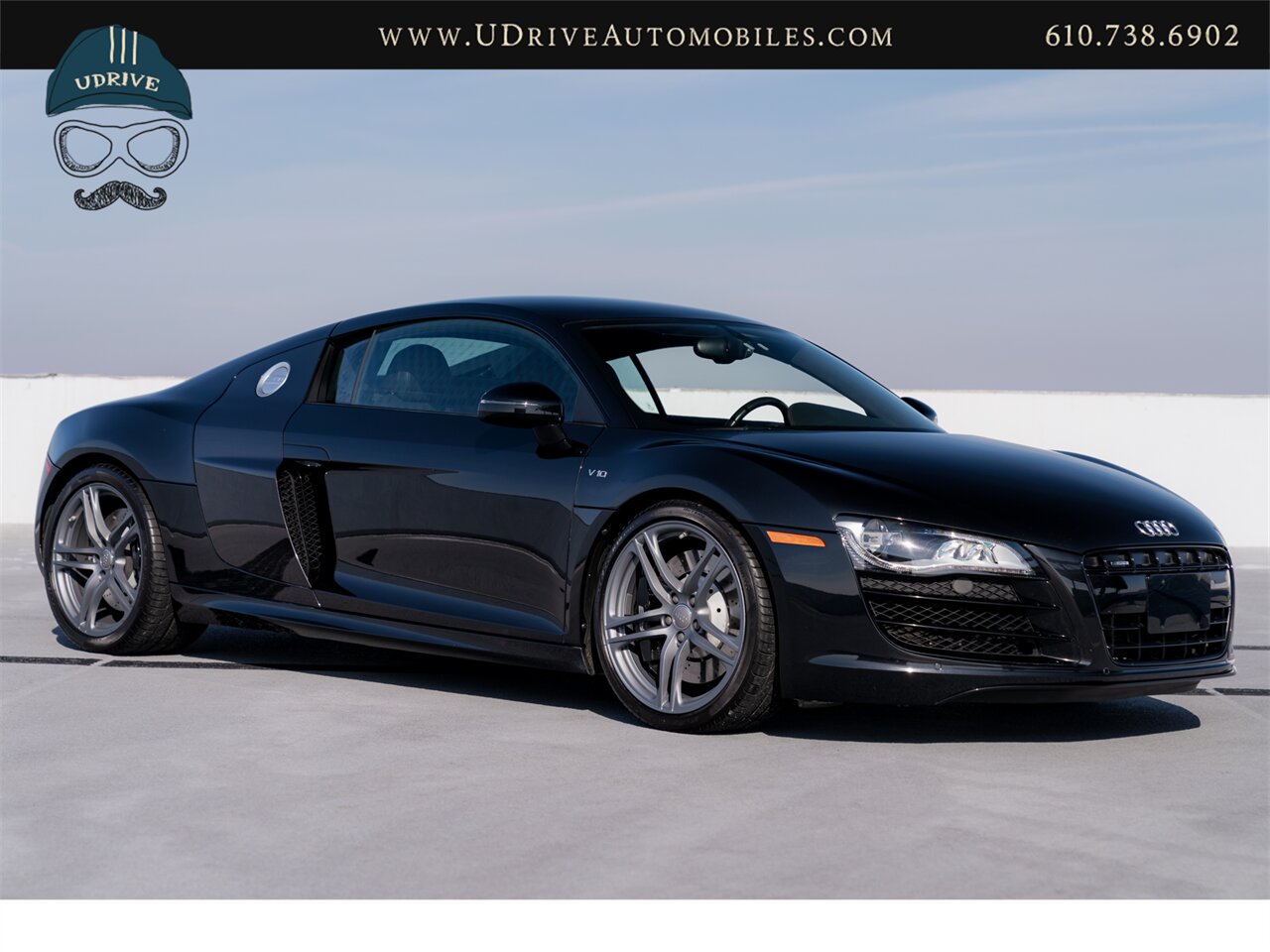 2011 Audi R8 5.2L V10 6 Speed Manual Red Stitching  Service History - Photo 14 - West Chester, PA 19382