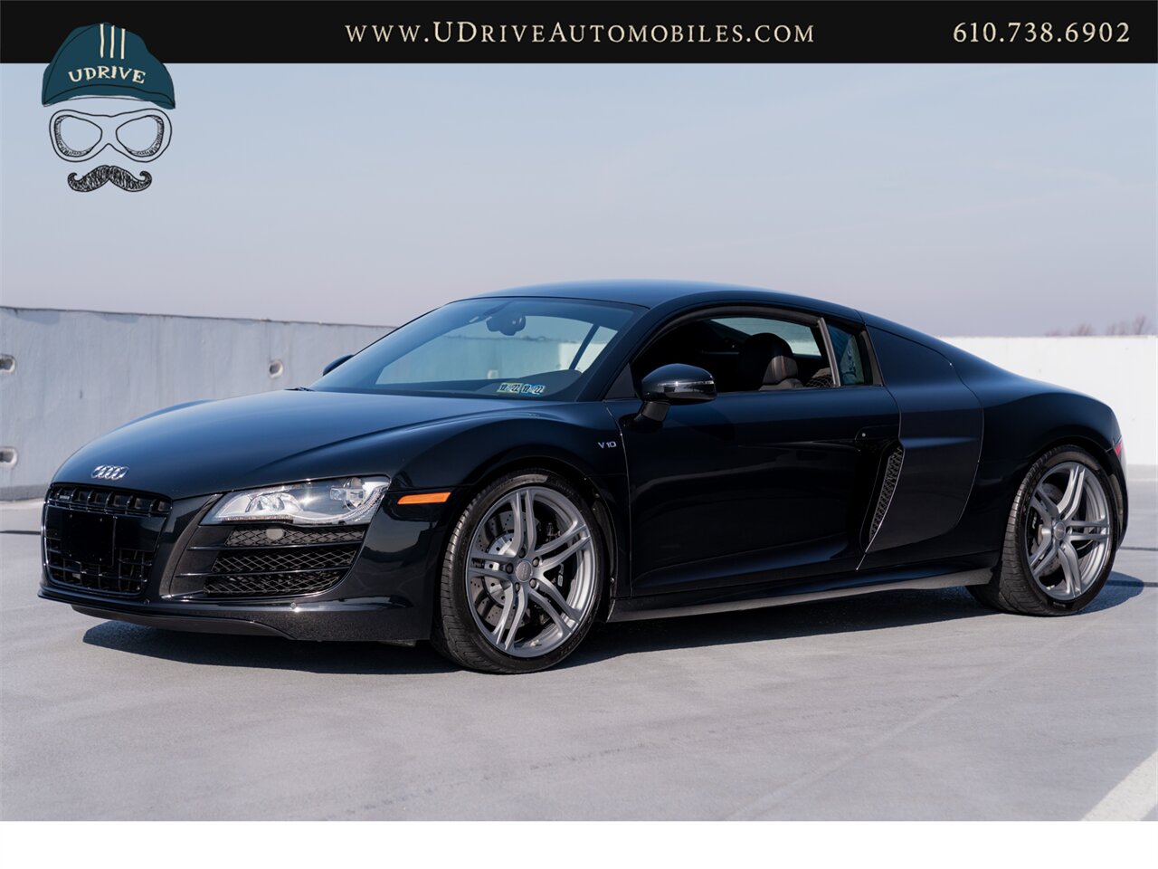 2011 Audi R8 5.2L V10 6 Speed Manual Red Stitching  Service History - Photo 9 - West Chester, PA 19382