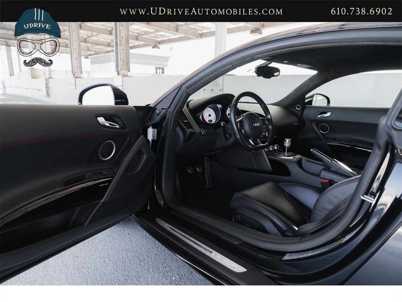 2011 Audi R8 5.2L V10 6 Speed Manual Red Stitching  Service History - Photo 29 - West Chester, PA 19382