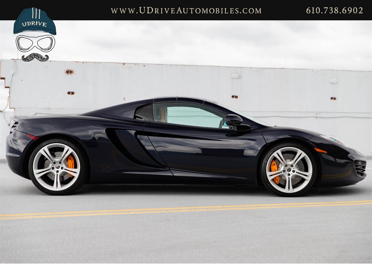 2013 McLaren MP4-12C Spider 1 Owner 6k Miles Carbon Fiber Full Leather  Sapphire Black over Natural Tan Leather - Photo 16 - West Chester, PA 19382