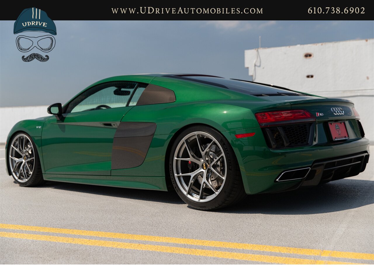 2017 Audi R8 Audi Exclusive Avocado Green Vermont Brown Leather  Diamond Stitching V10 Carbon Fiber - Photo 26 - West Chester, PA 19382