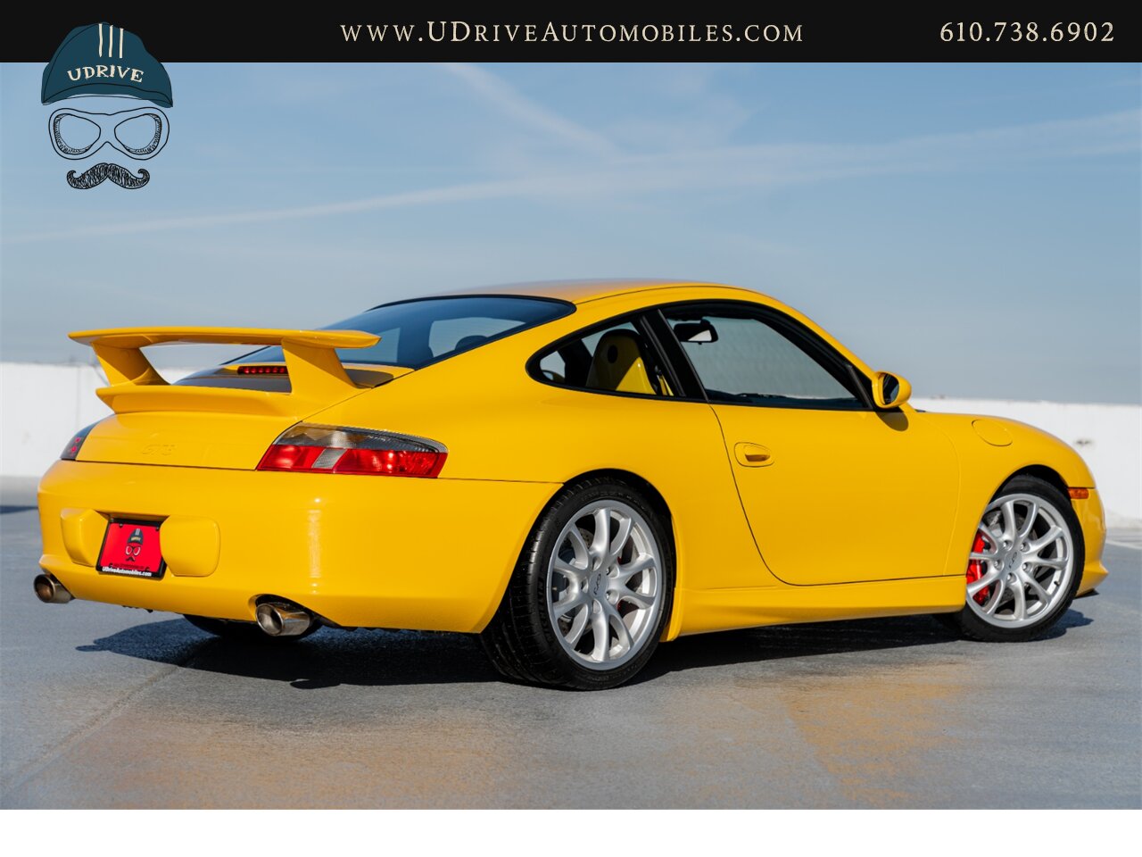 2005 Porsche 911 GT3 996 Speed Yellow Sport Seats Pntd Hardbacks  Pntd Console Deviating Stitch Yellow Accents Throughout - Photo 3 - West Chester, PA 19382