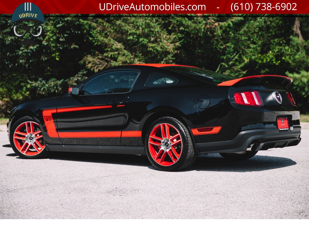 2012 Ford Mustang 866 Miles Boss 302 Laguna Seca #338 of 750  Red TracKey Activated - Photo 2 - West Chester, PA 19382