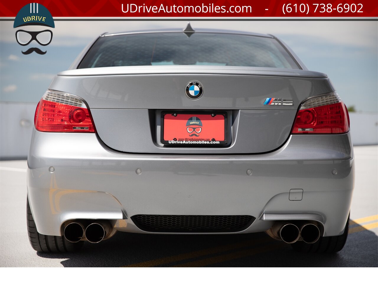 2007 BMW M5 6 Speed Manual Multi Function Dynamic Seats  Vented Seats Shades - Photo 18 - West Chester, PA 19382