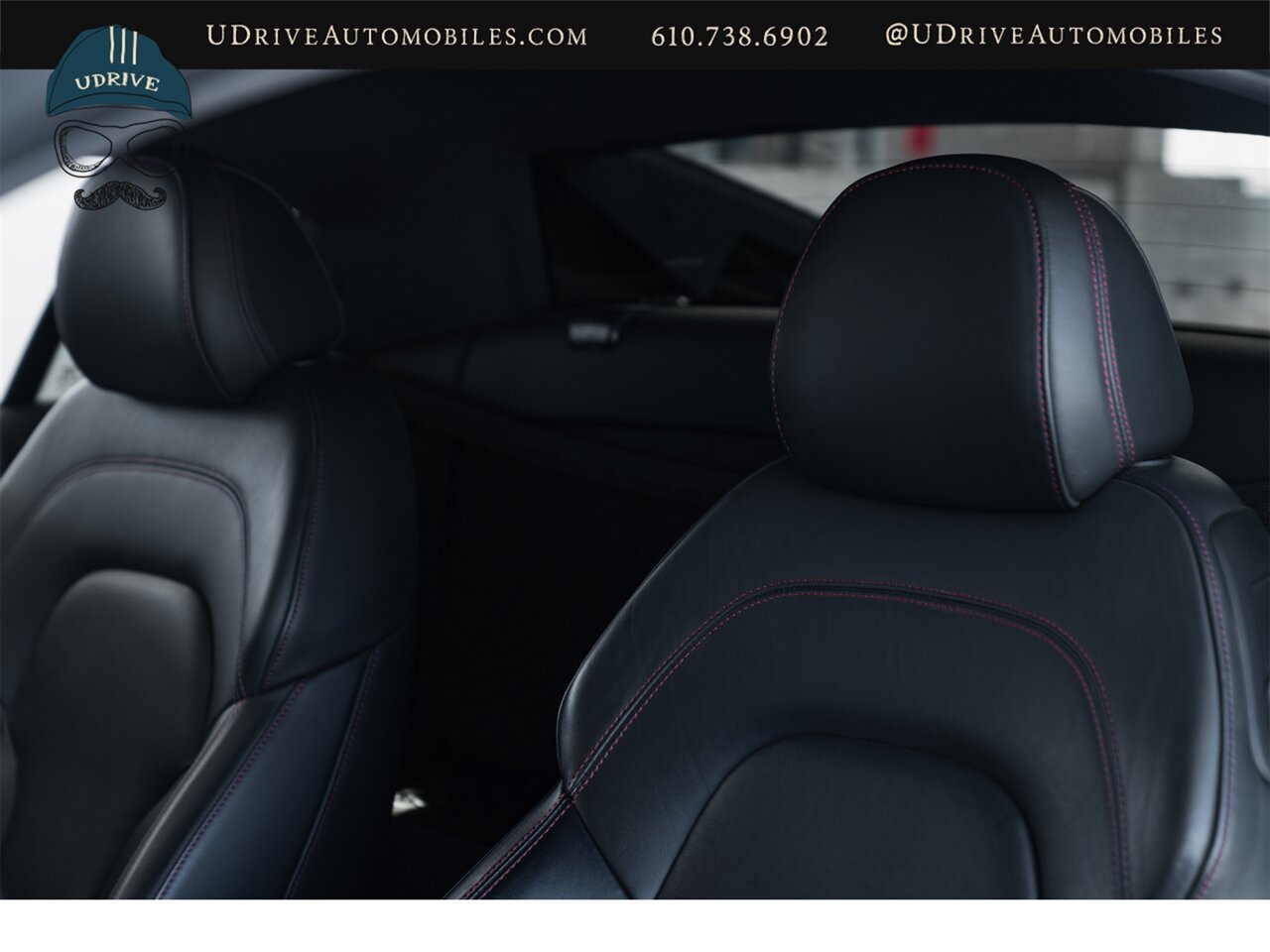 2012 Audi R8 5.2 quattro  V10 6 Speed Manual Red Stitching - Photo 25 - West Chester, PA 19382