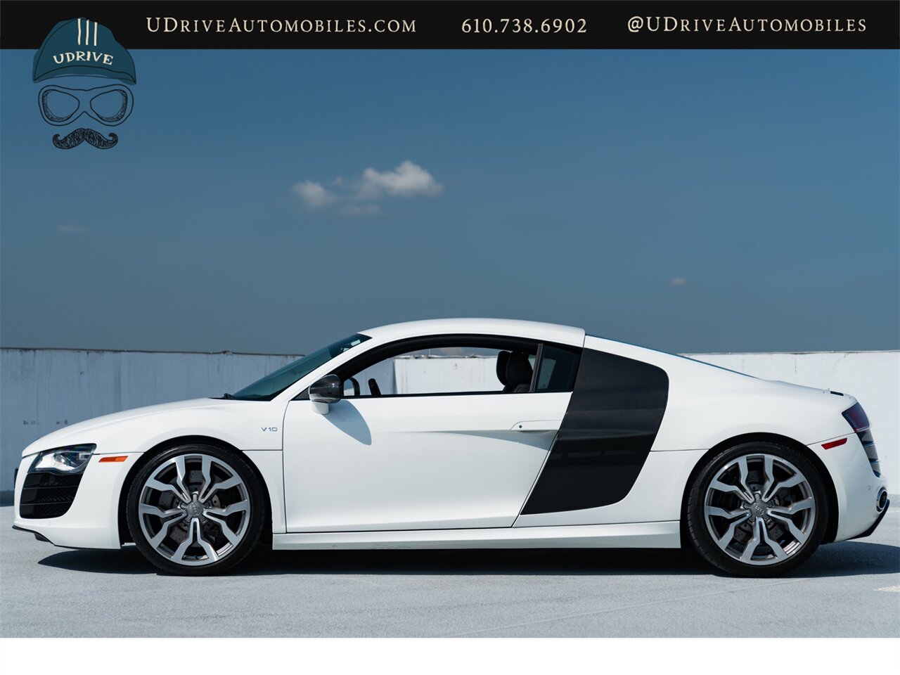 2012 Audi R8 5.2 quattro  V10 6 Speed Manual Red Stitching - Photo 9 - West Chester, PA 19382