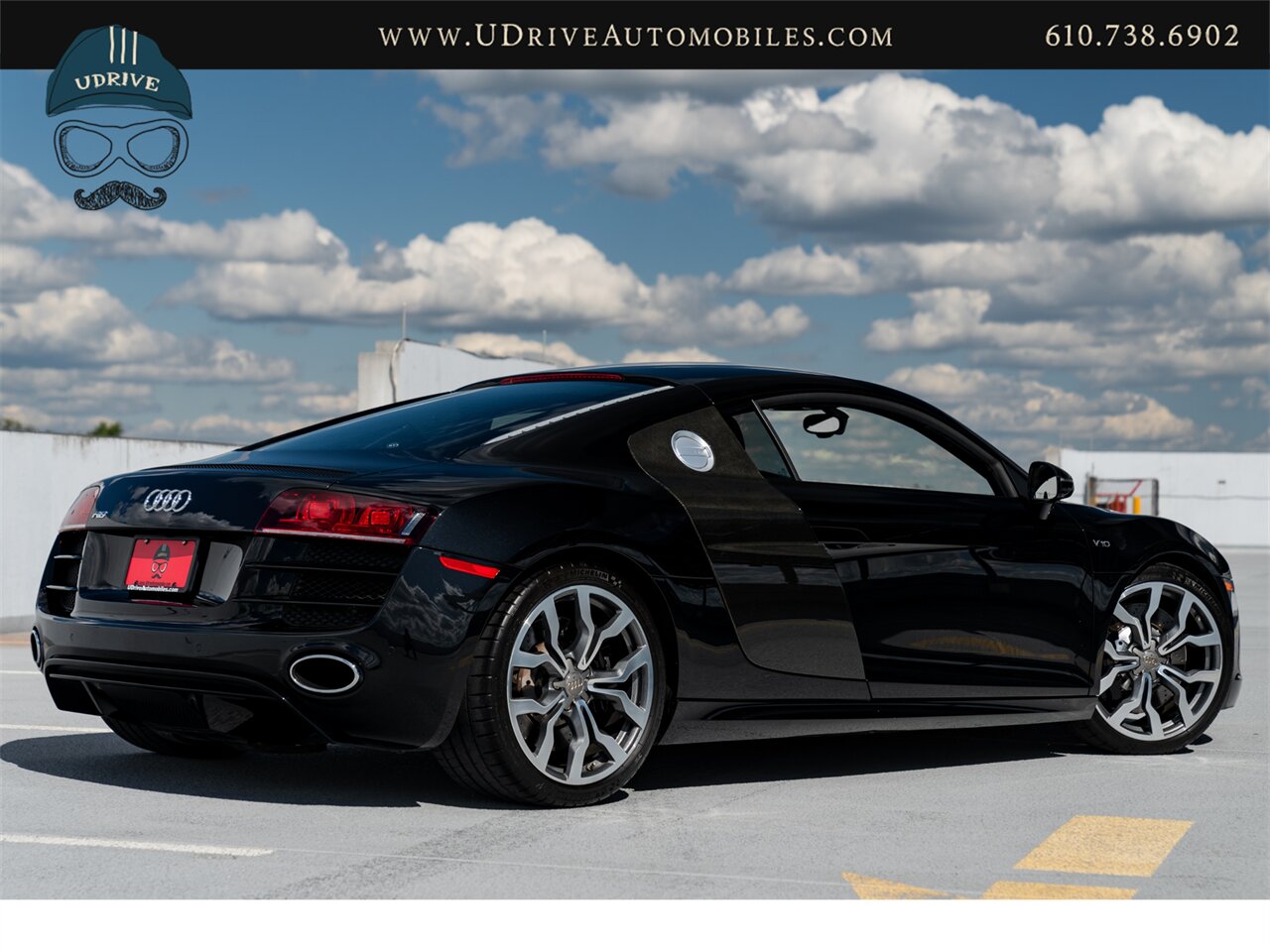2011 Audi R8 5.2 Quattro  V10 6 Speed Manual - Photo 2 - West Chester, PA 19382