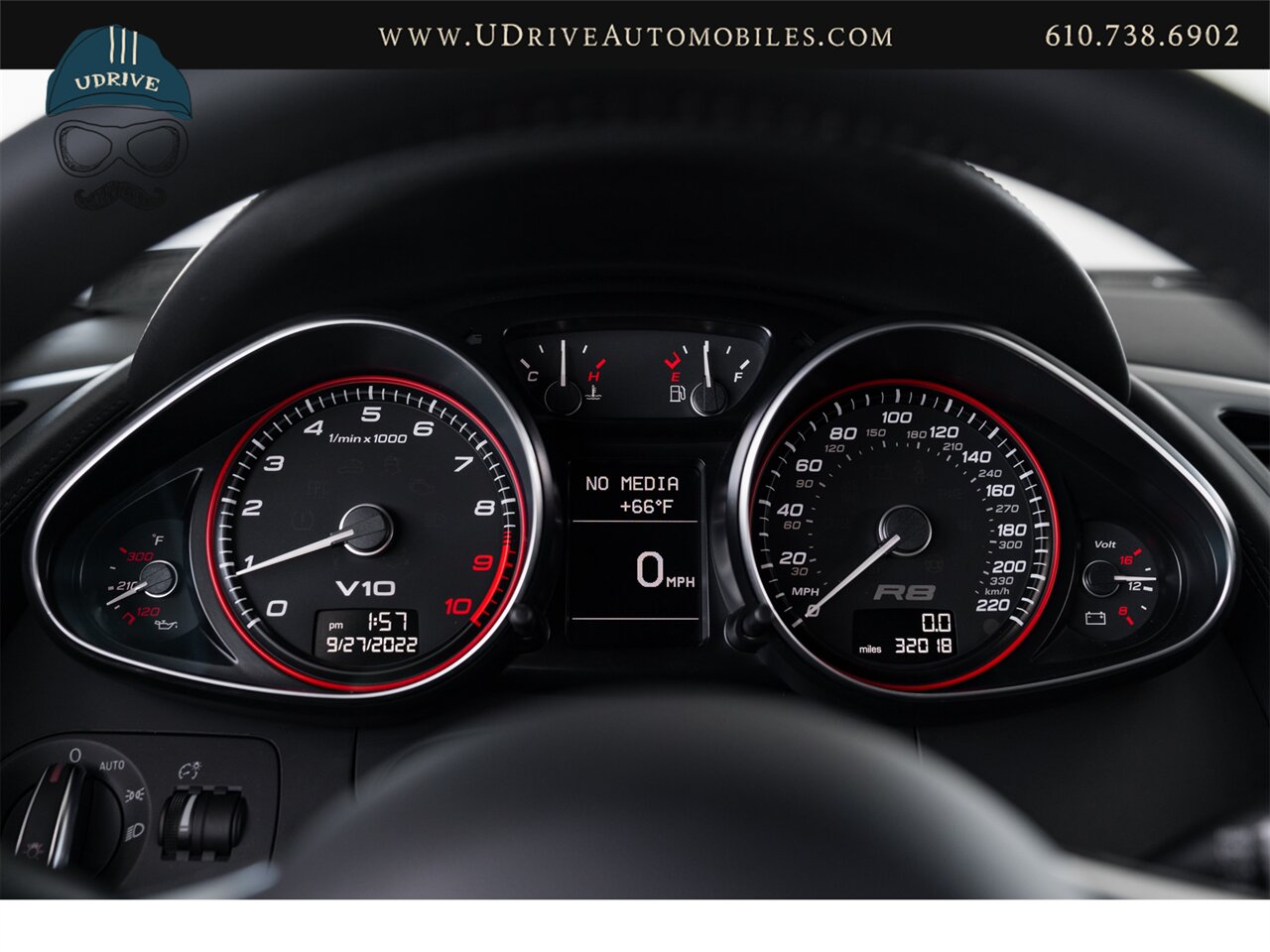 2011 Audi R8 5.2 Quattro  V10 6 Speed Manual - Photo 33 - West Chester, PA 19382