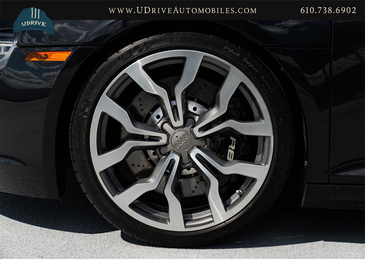 2011 Audi R8 5.2 Quattro  V10 6 Speed Manual - Photo 49 - West Chester, PA 19382
