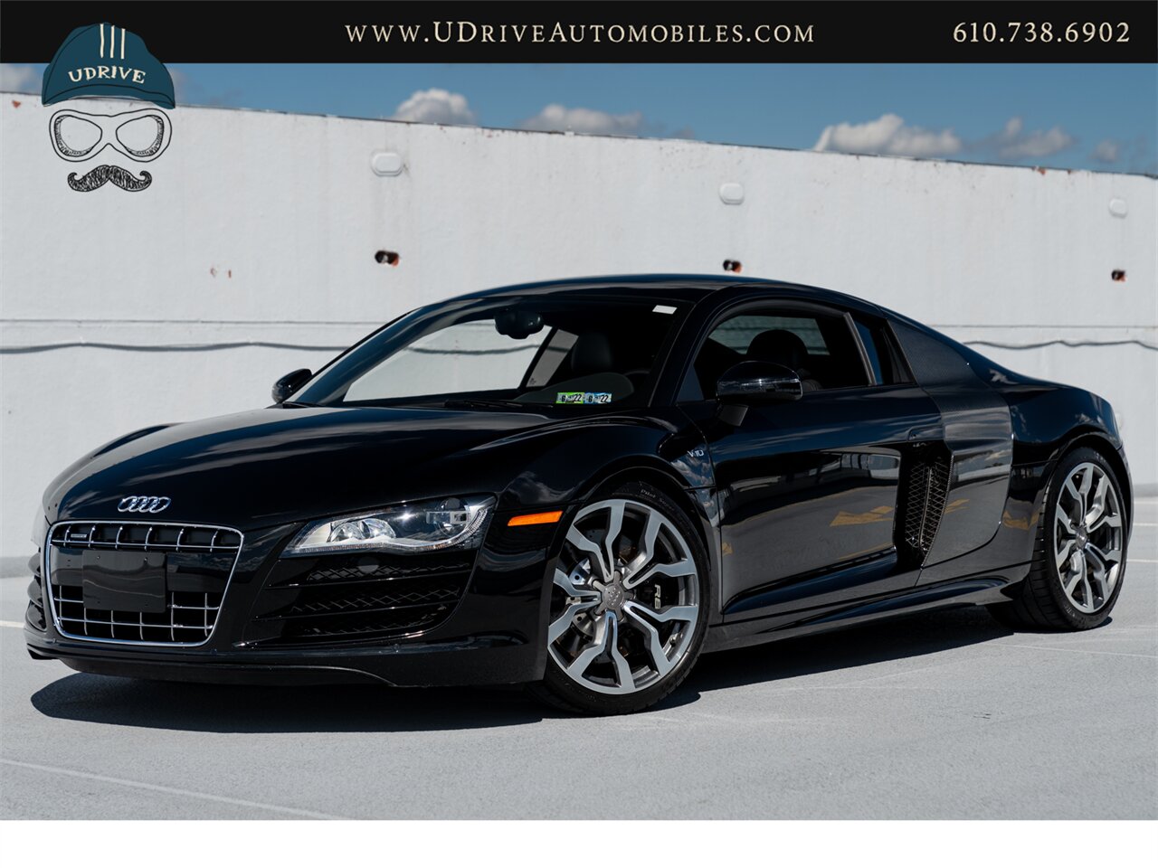 2011 Audi R8 5.2 Quattro  V10 6 Speed Manual - Photo 1 - West Chester, PA 19382