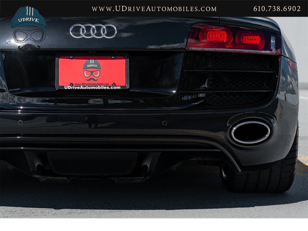 2011 Audi R8 5.2 Quattro  V10 6 Speed Manual - Photo 20 - West Chester, PA 19382