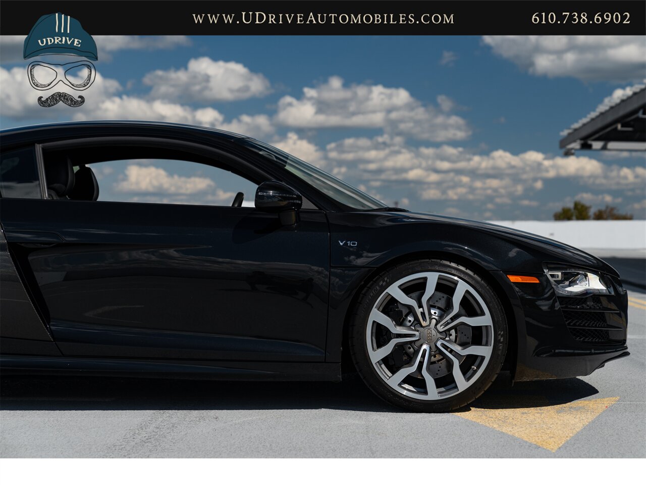 2011 Audi R8 5.2 Quattro  V10 6 Speed Manual - Photo 16 - West Chester, PA 19382