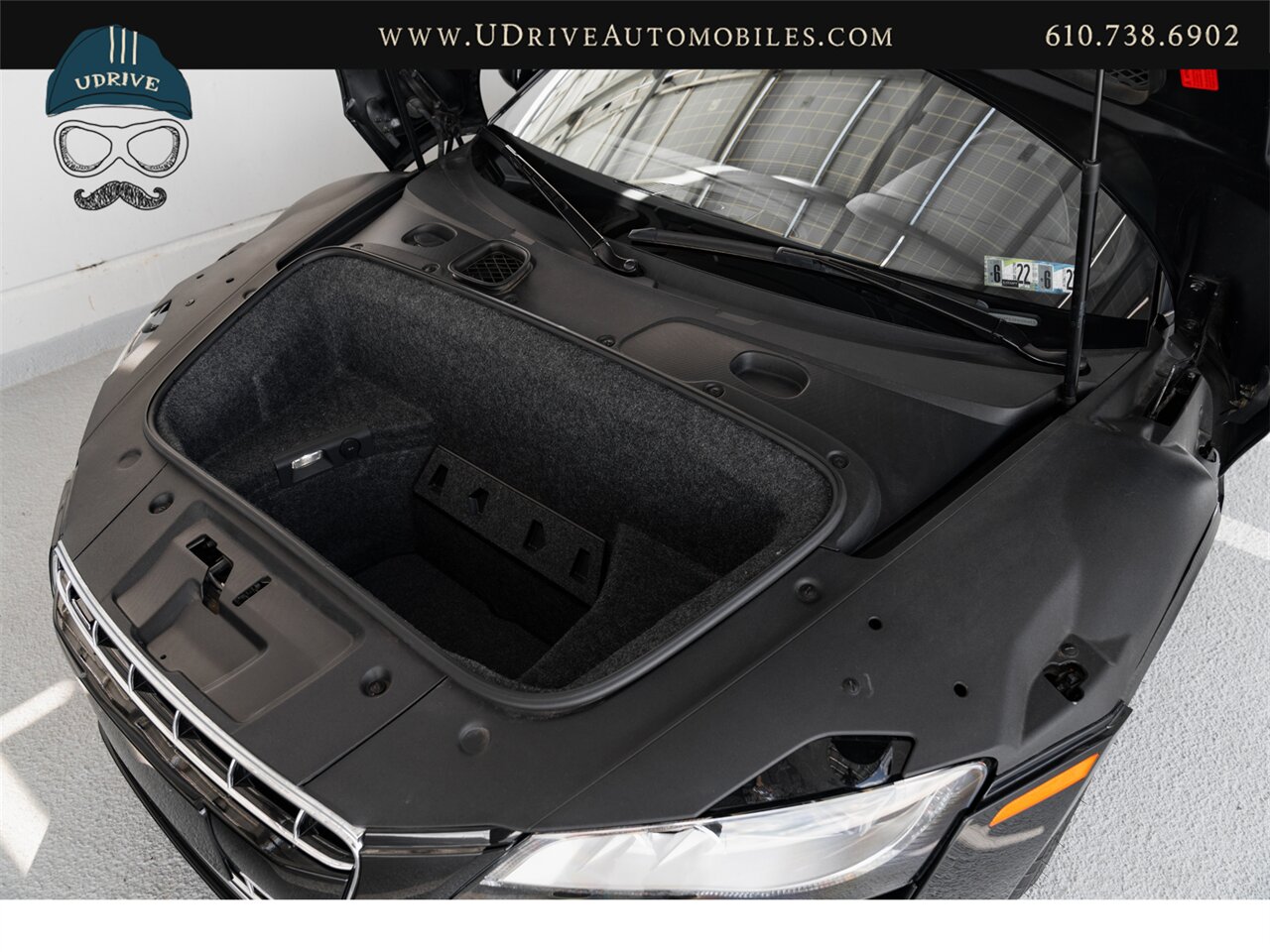 2011 Audi R8 5.2 Quattro  V10 6 Speed Manual - Photo 43 - West Chester, PA 19382