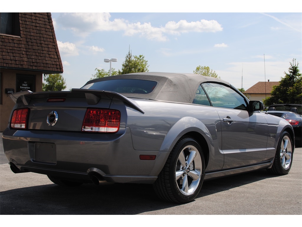 2006 Ford Mustang GT Deluxe   - Photo 8 - West Chester, PA 19382