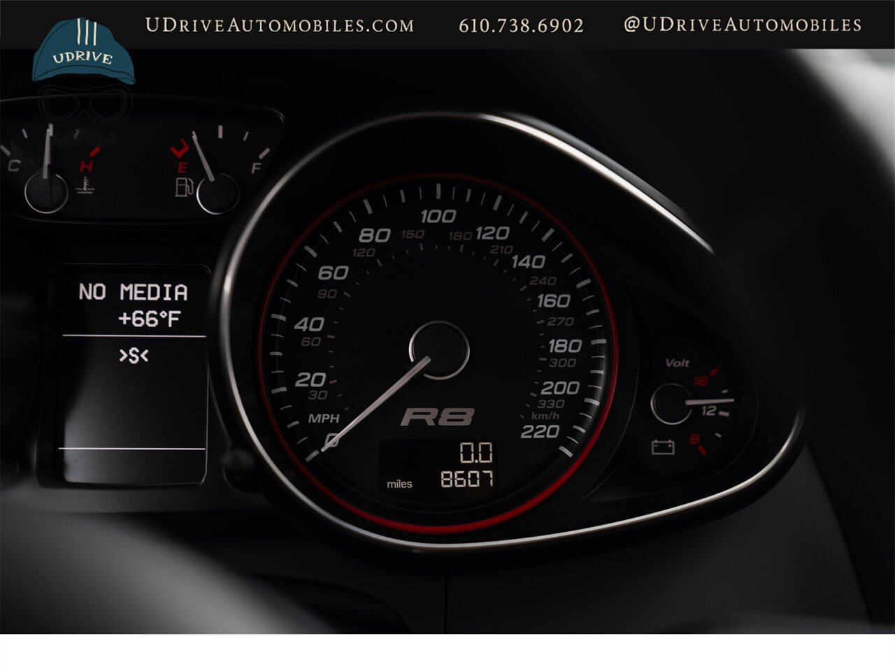 2012 Audi R8 5.2 quattro  V10 6 Speed Manual 8k Miles - Photo 37 - West Chester, PA 19382