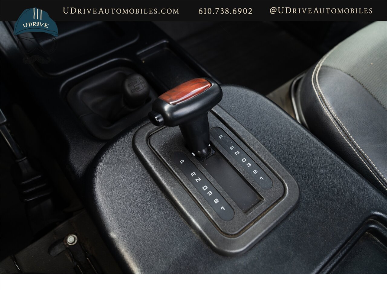 1986 Land Rover Defender Defender 110  Automatic Transmission 4.0L V8 Convertible Rear Jump Seats - Photo 56 - West Chester, PA 19382