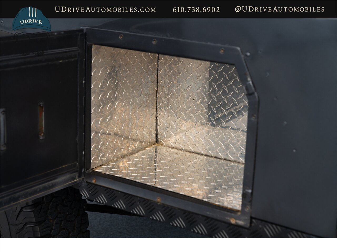 1986 Land Rover Defender Defender 110  Automatic Transmission 4.0L V8 Convertible Rear Jump Seats - Photo 24 - West Chester, PA 19382