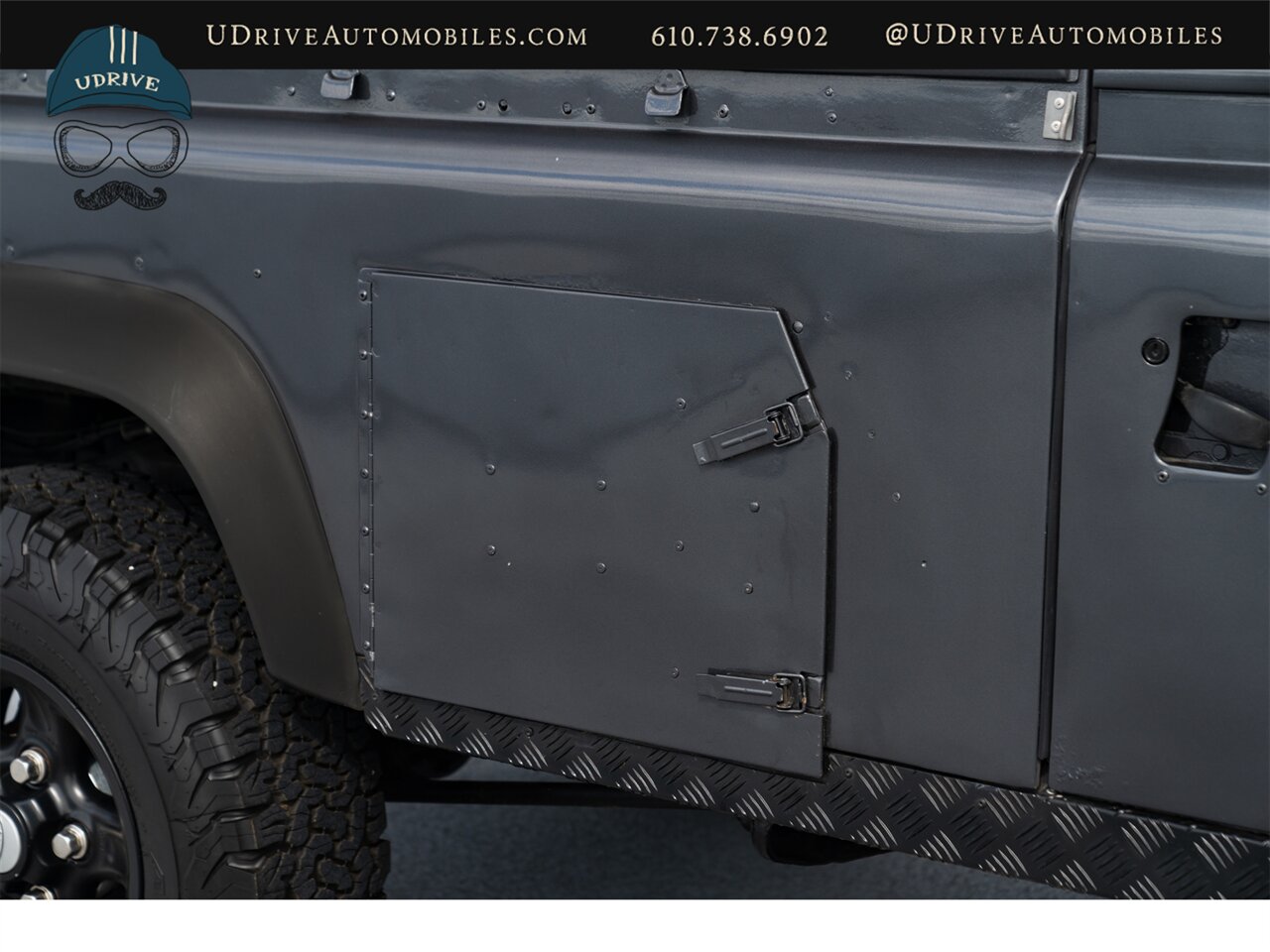 1986 Land Rover Defender Defender 110  Automatic Transmission 4.0L V8 Convertible Rear Jump Seats - Photo 23 - West Chester, PA 19382