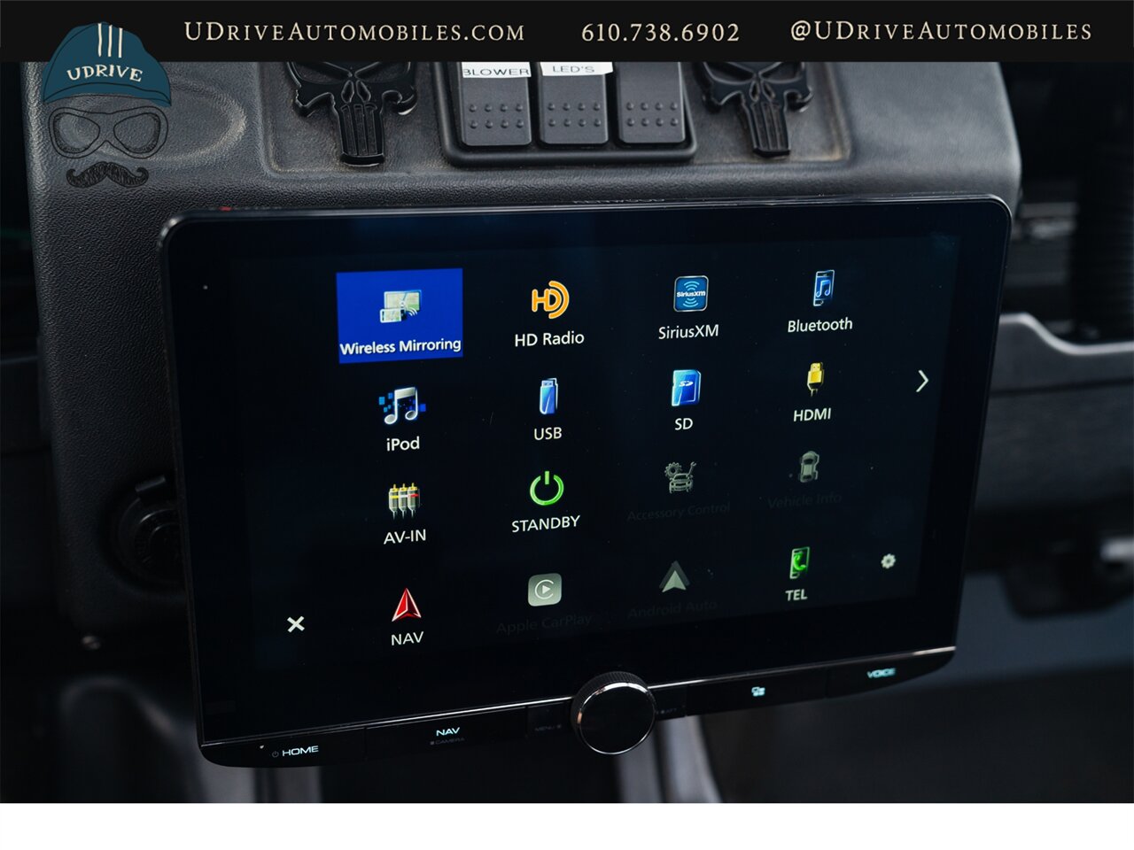 1986 Land Rover Defender Defender 110  Automatic Transmission 4.0L V8 Convertible Rear Jump Seats - Photo 54 - West Chester, PA 19382