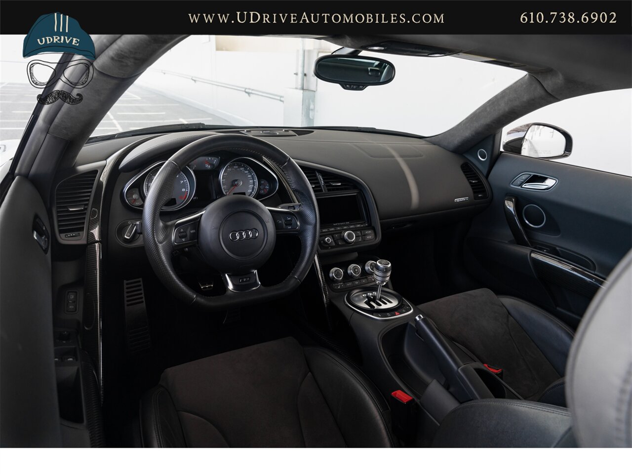 2012 Audi R8 4.2 Quattro  6 Speed Manual 1 Owner Service History - Photo 5 - West Chester, PA 19382