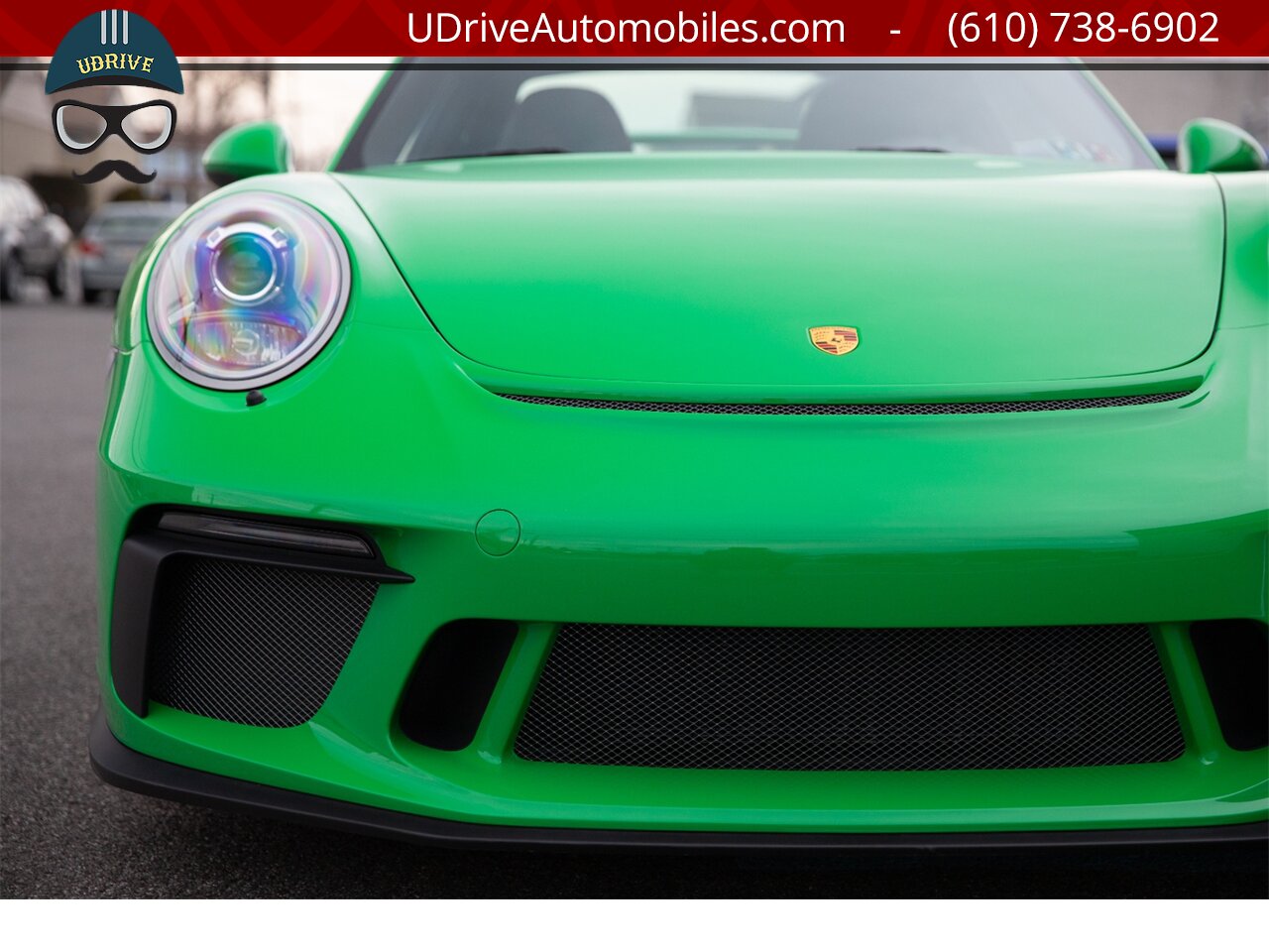 2018 Porsche 911 GT3 6 Speed Paint To Sample Viper Green 48 Miles  Front Axle Lift PCCB Carbon Bucket Seats - Photo 13 - West Chester, PA 19382
