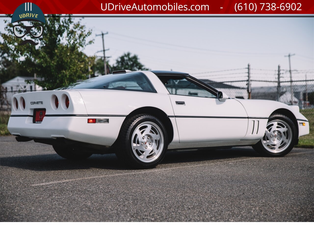 1990 Chevrolet Corvette 3k MIles 1 Owner White over Red Sport Seats   - Photo 3 - West Chester, PA 19382
