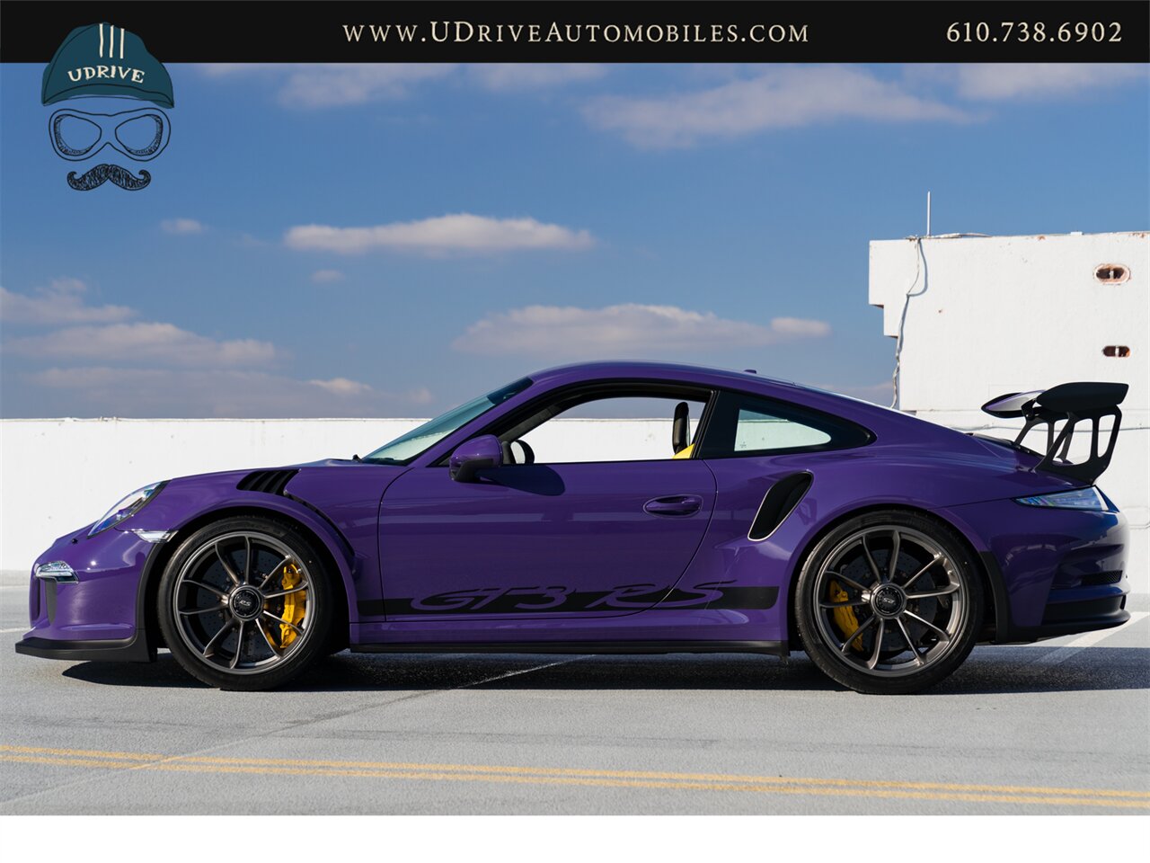 2016 Porsche 911 GT3 RS  1k Miles PCCB Front Axle Lift Yellow Stitching - Photo 10 - West Chester, PA 19382