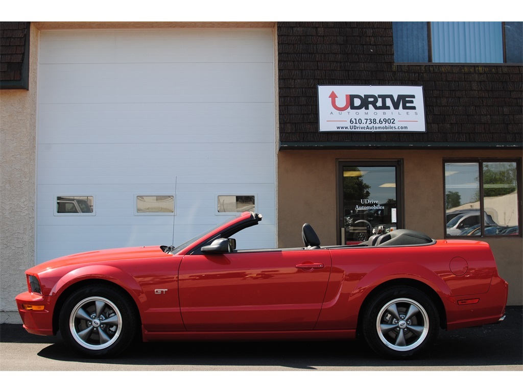 2005 Ford Mustang GT Deluxe   - Photo 1 - West Chester, PA 19382