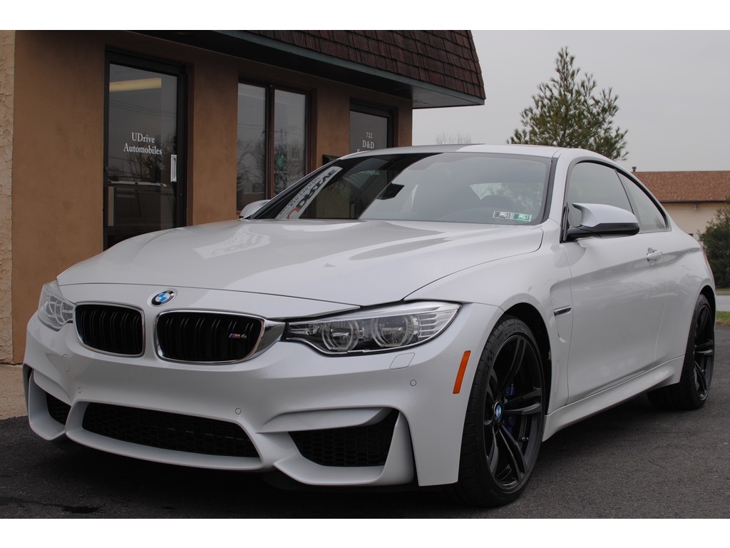 2015 BMW M4   - Photo 2 - West Chester, PA 19382