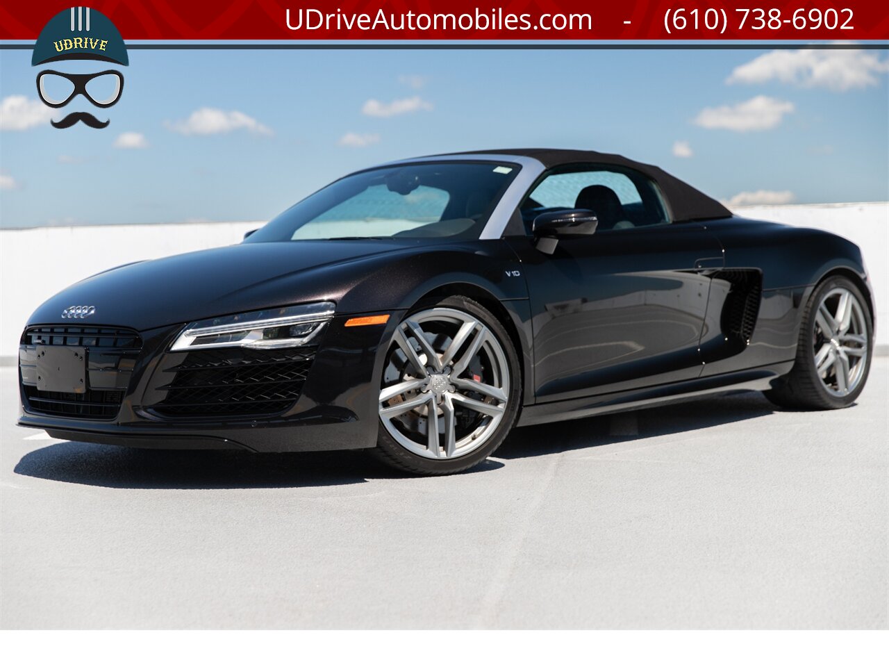 2014 Audi R8 5.2 V10 Quattro Spyder 6 Speed Manual 2k Miles  Extremely RARE 1 of 1 Color Combo - Photo 2 - West Chester, PA 19382