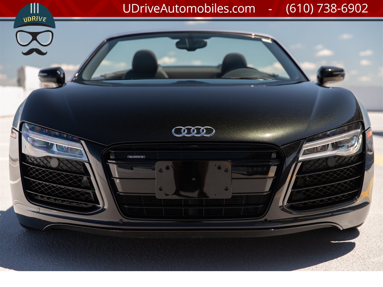 2014 Audi R8 5.2 V10 Quattro Spyder 6 Speed Manual 2k Miles  Extremely RARE 1 of 1 Color Combo - Photo 12 - West Chester, PA 19382