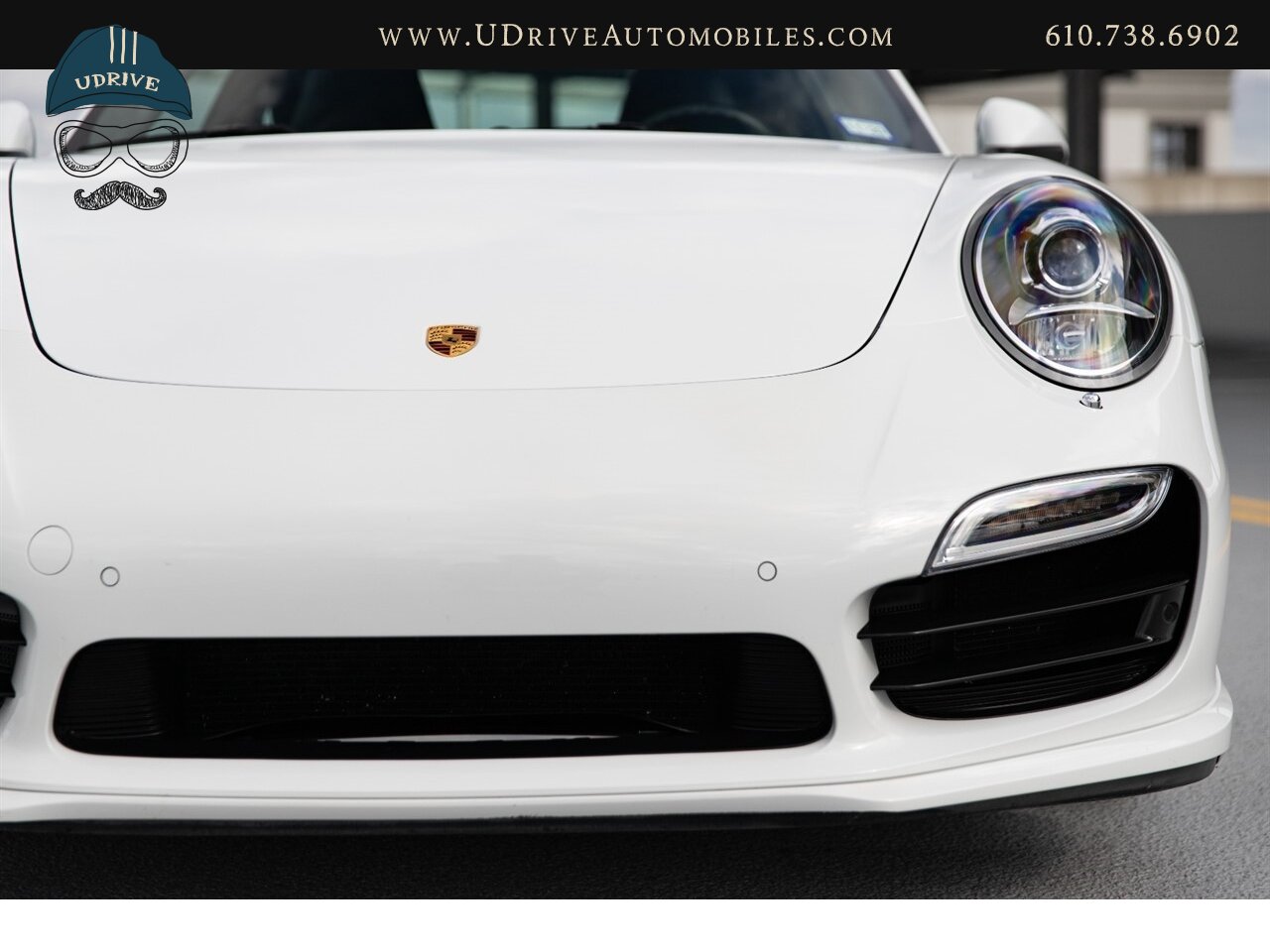 2014 Porsche 911 Turbo 12k Miles White over Black Chrono Rear Wiper  Sport Seats 20in Turbo Whls Sunroof Red Belts - Photo 10 - West Chester, PA 19382