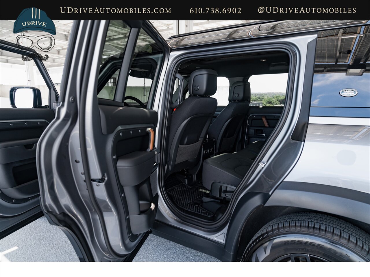 2023 Land Rover Defender 110 X  AWD Country Pack Jump Seat Cold Clim Warranty - Photo 48 - West Chester, PA 19382