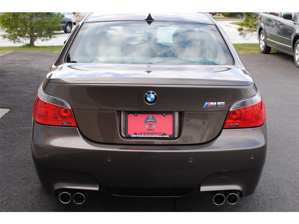 2007 BMW M5 6 Speed Manual   - Photo 13 - West Chester, PA 19382