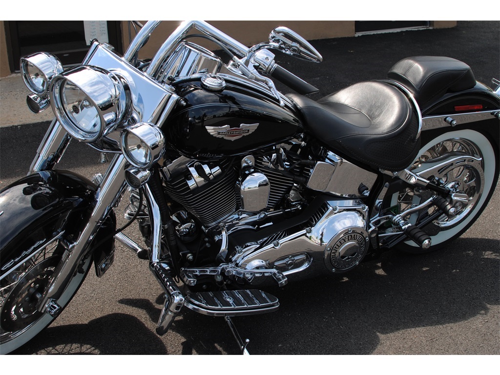 2005 Harley-Davidson Softail Deluxe   - Photo 5 - West Chester, PA 19382