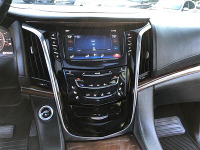 2015 Cadillac Escalade ESV Premium   - Photo 13 - Tualatin, OR 97062