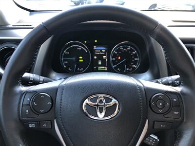 2017 Toyota RAV4 Hybrid Limited   - Photo 14 - Tualatin, OR 97062