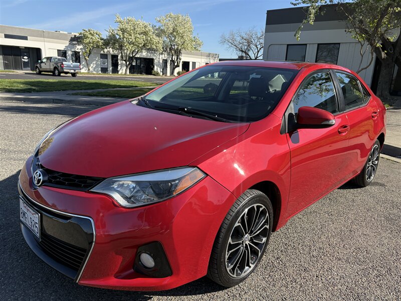 2014 Toyota Corolla LE Plus  