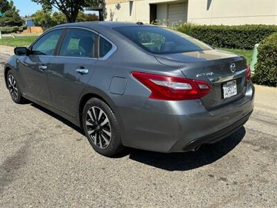 2018 Nissan Altima 2.5 SV   - Photo 3 - Sacramento, CA 95823