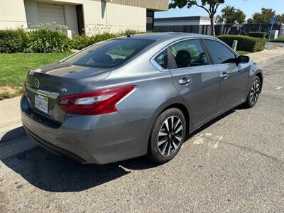 2018 Nissan Altima 2.5 SV   - Photo 5 - Sacramento, CA 95823