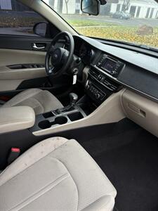 2016 Kia Optima LX   - Photo 12 - Sacramento, CA 95823