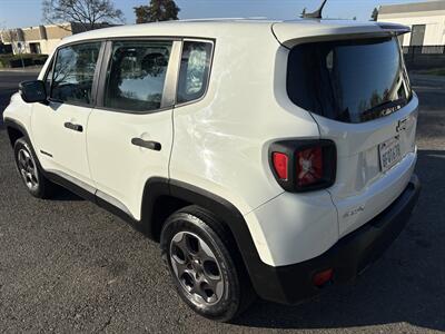 2015 Jeep Renegade Sport - Photo 3 - Sacramento, CA 95823