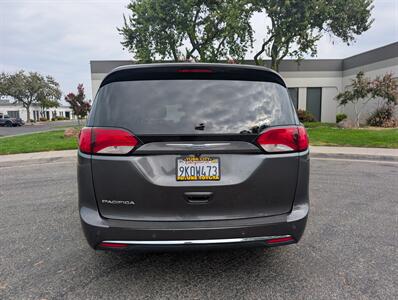 2018 Chrysler Pacifica Touring L   - Photo 4 - Sacramento, CA 95823