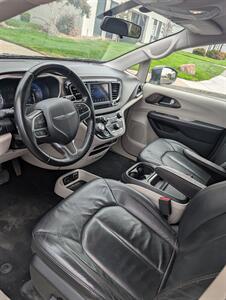2018 Chrysler Pacifica Touring L   - Photo 9 - Sacramento, CA 95823