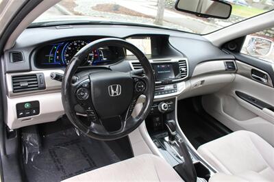 2014 Honda Accord Plug-In   - Photo 11 - Seattle, WA 98103