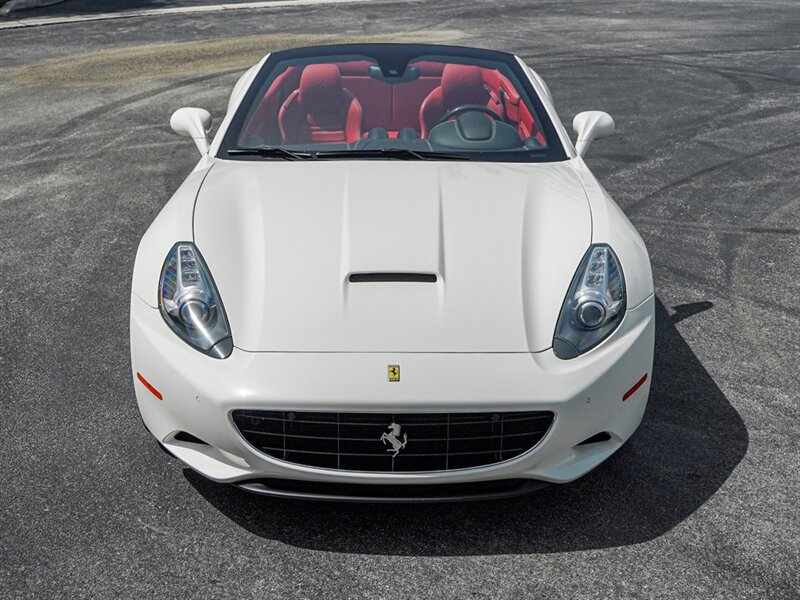 2012 Ferrari California   - Photo 3 - Bonita Springs, FL 34134