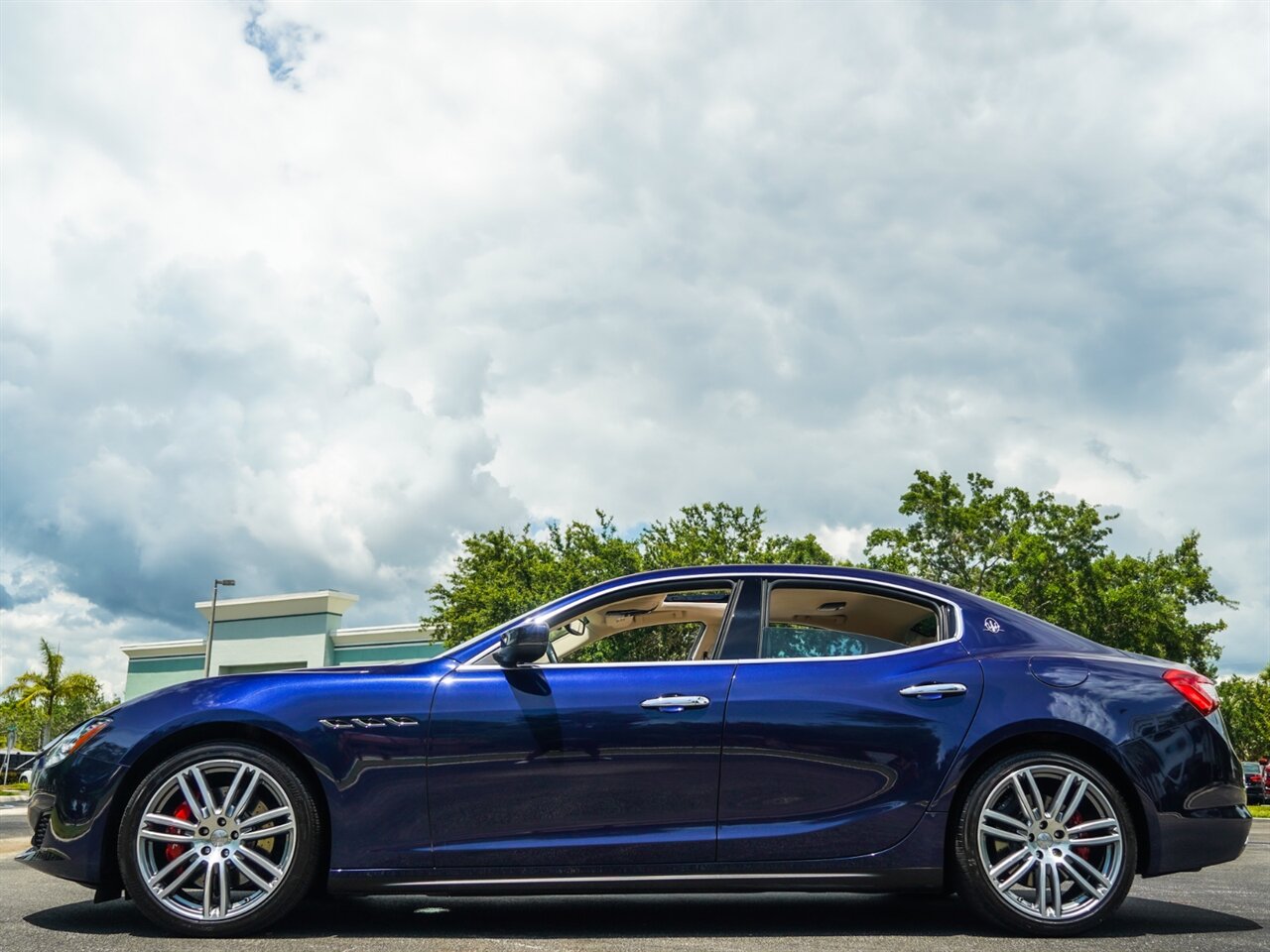 2018 Maserati Ghibli S   - Photo 32 - Bonita Springs, FL 34134