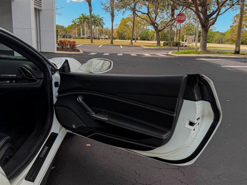 2017 Ferrari 488 GTB - Photo 38 - Bonita Springs, FL 34134